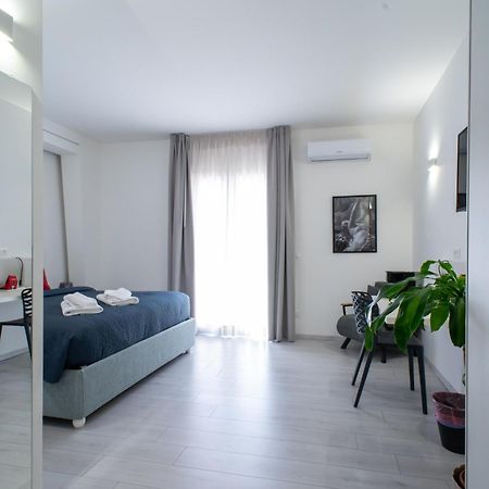 Affittacamere Mani - Camere Con Bagno Privato Gela Eksteriør bilde